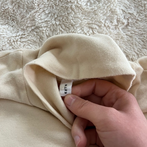 KOTN turtle neck - Picture 7 of 7